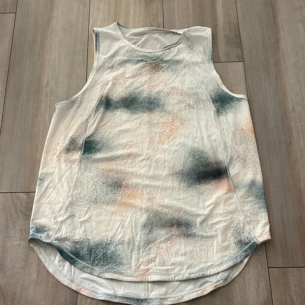 Stylish Sleeveless Top in Multicolor